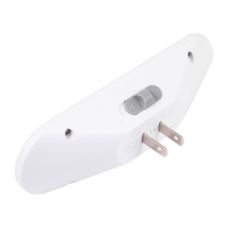 slide 7 of 8, General Electric GE 100 Lumens UltraBright LightSensing LED Light Bar, 1 ct