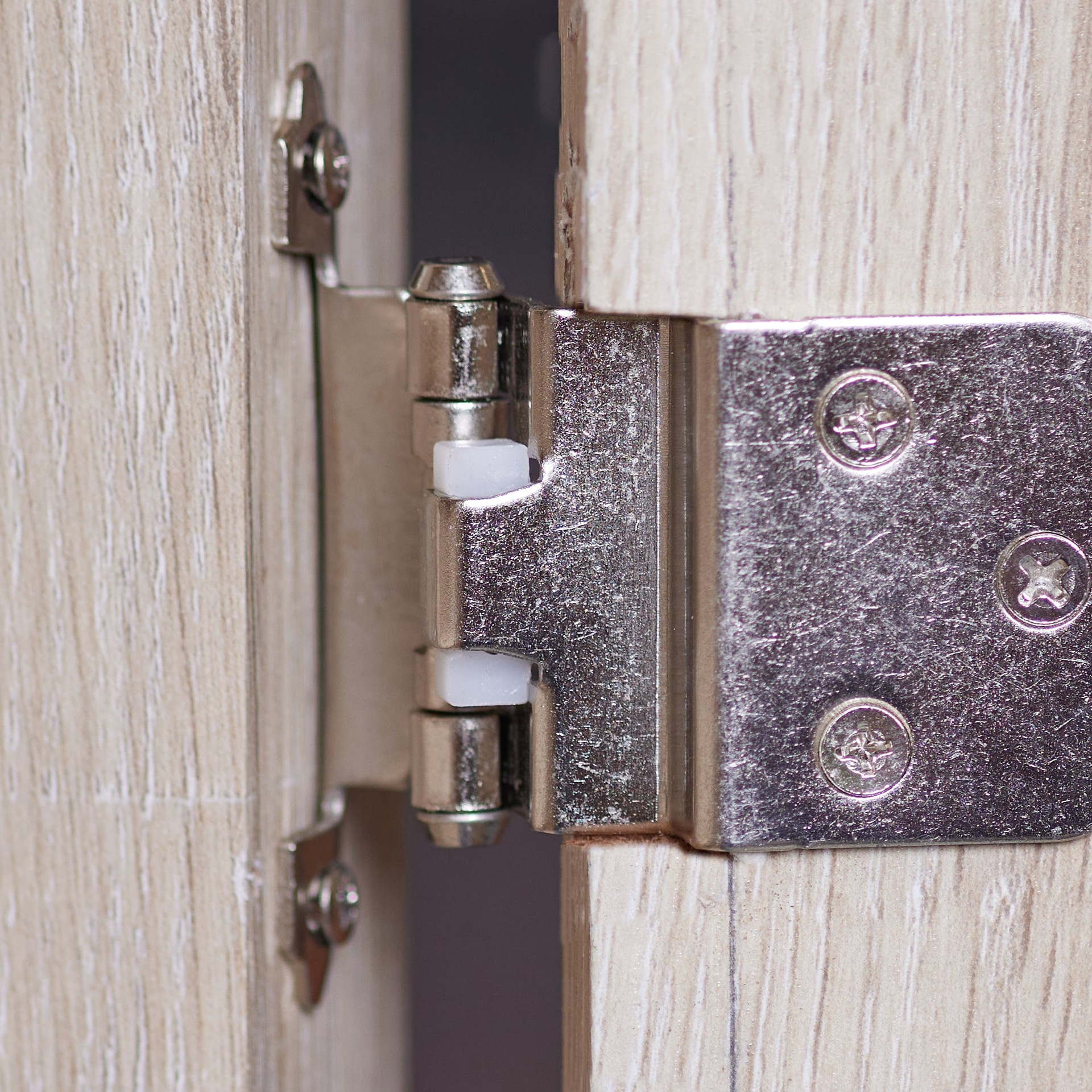 slide 5 of 6, RELIABILT 200-Degree 3/8-in Inset Inset Surface Self-Closing Satin nickel Cabinet Hinge, 1 Pair(s) 2 -Pieces, 1 ct