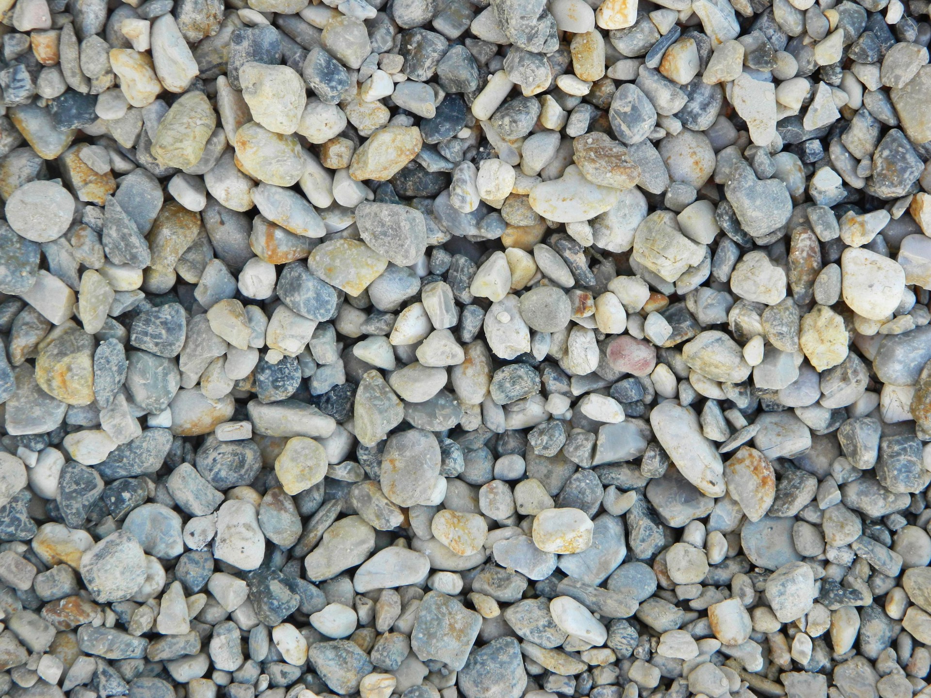 slide 2 of 6, EARTHESSENTIALS BY QUIKRETE 0.5 cu ft Multicolor River rock (0.5 - 3-in), 1 ct