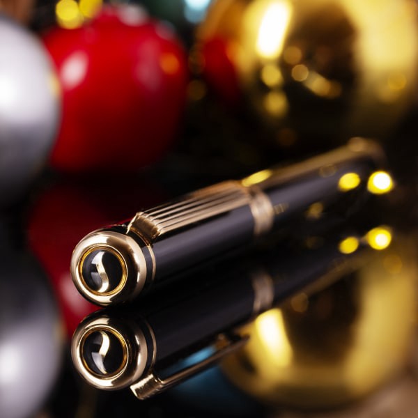 slide 6 of 10, Scriveiner Classic Fountain Pen, Medium Point, 0.7 mm, Black/Gold Barrel, Black/Blue Ink, 1 ct