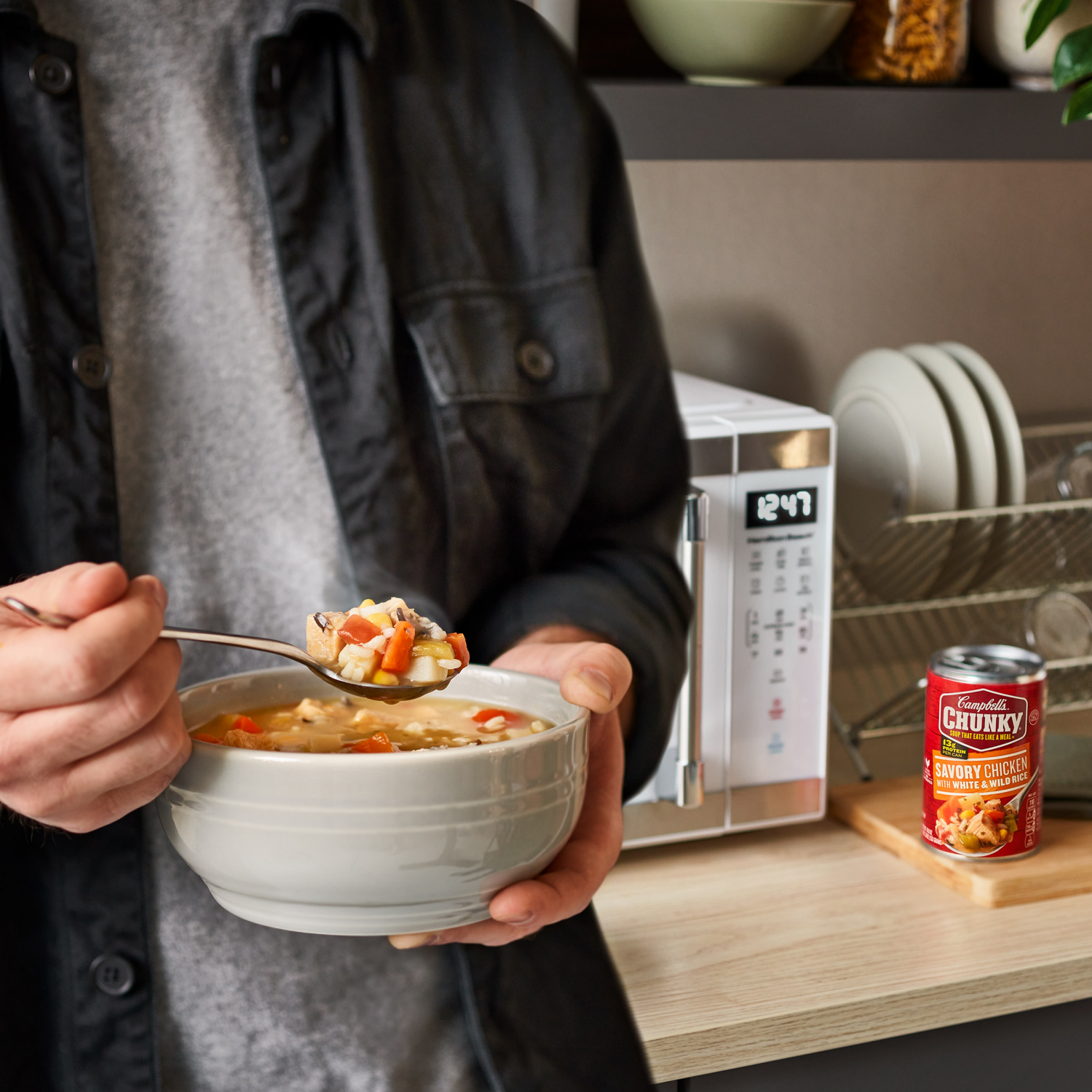 slide 4 of 5, Campbell's Savory Chicken with White and Wild Rice Soup, 18.800 oz