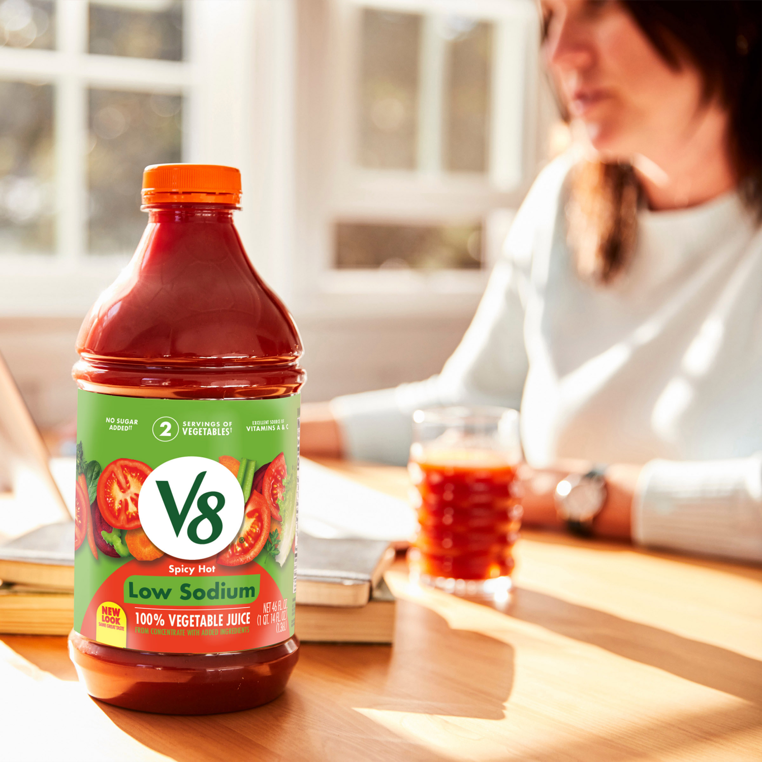 slide 6 of 8, V8 Spicy Hot Low Sodium 100% Vegetable Juice, 46.000 fl oz