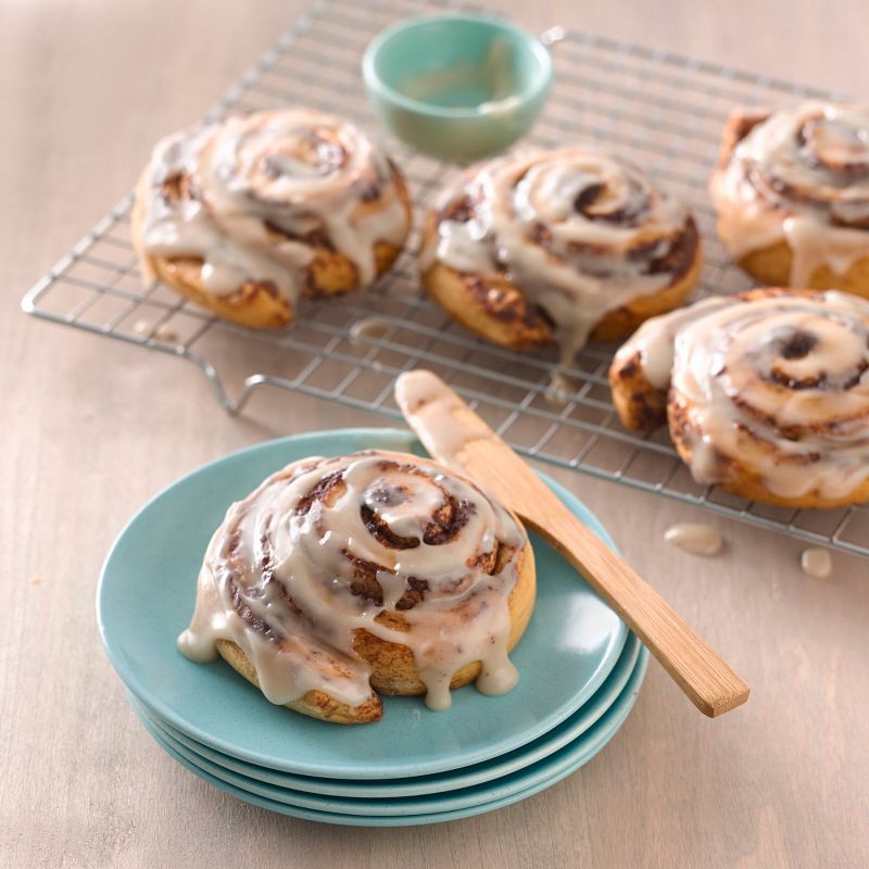 slide 4 of 13, Annie's Organic Cinnamon Rolls with Icing - 17.5oz/5ct, 5 ct; 17.5 oz