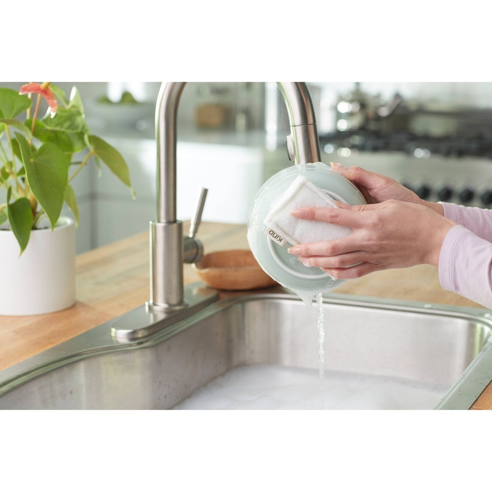 slide 6 of 6, Casabella Kind Scrub Sponge, 3 ct