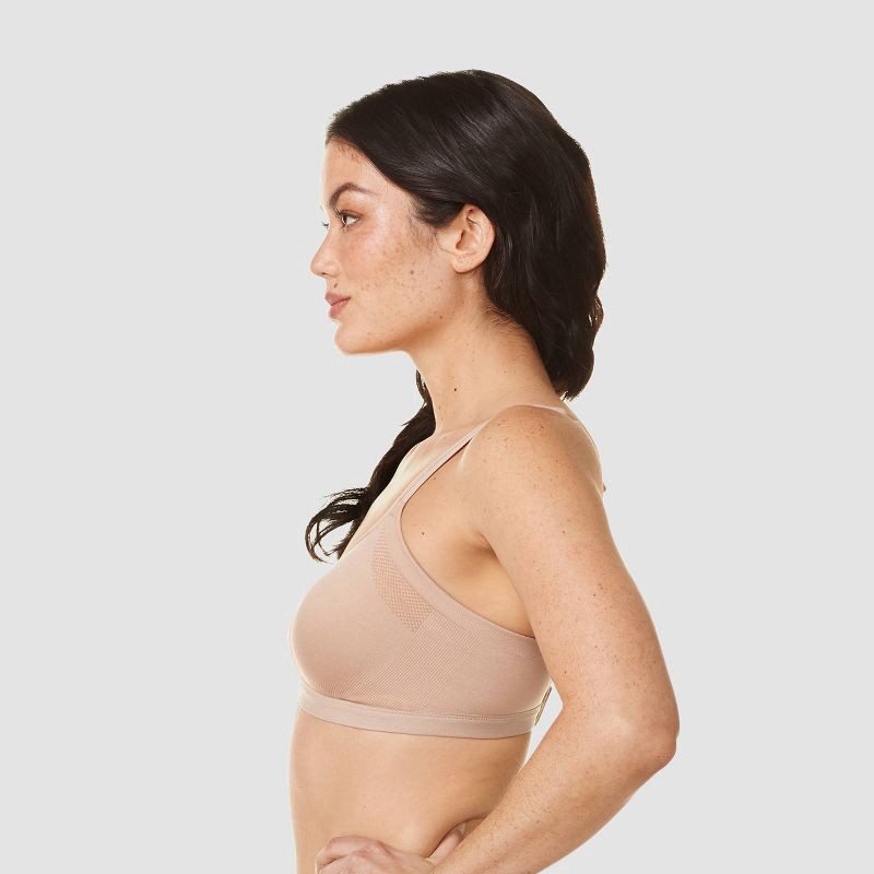 Simply Perfect by Warner's Women's Underarm Smoothing Seamless Wireless Bra  - Toasted Almond M