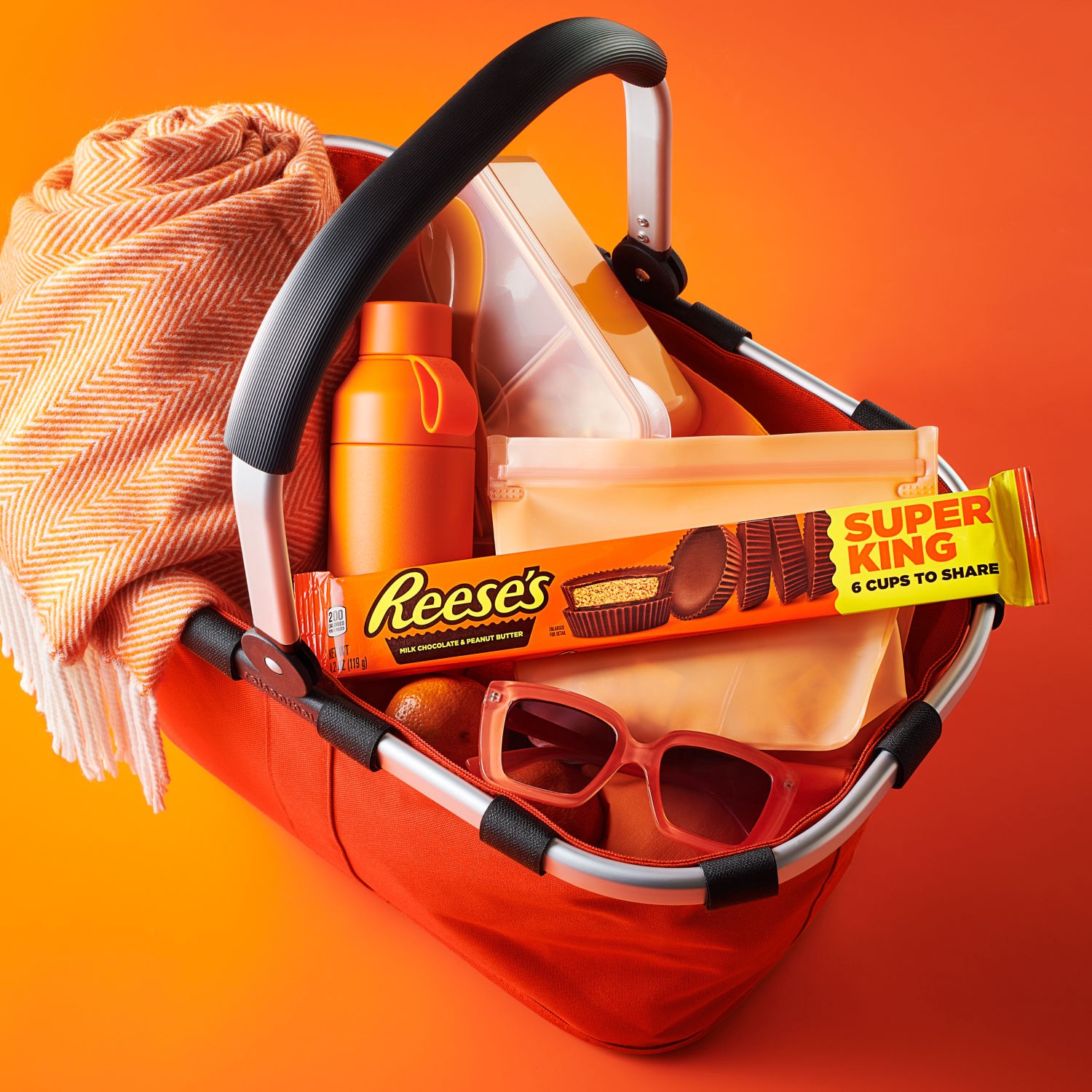 slide 8 of 9, Reese's Milk Chocolate Super King Size Peanut Butter Cups, Candy Pack, 4.2 oz, 4.2 oz