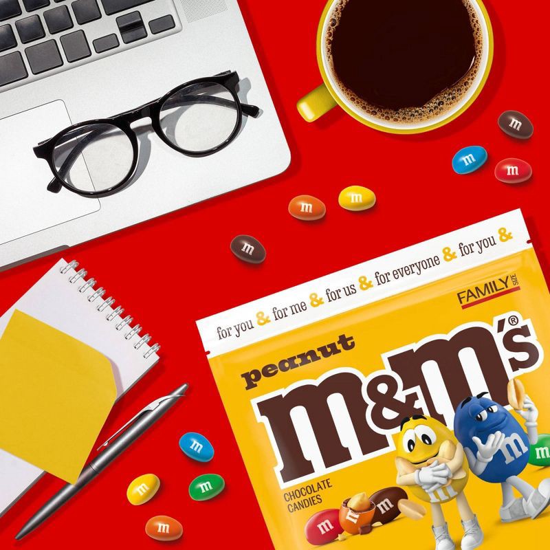 slide 6 of 9, M&M's Peanut Family Size Chocolate Candy - 18.08oz, 18.08 oz