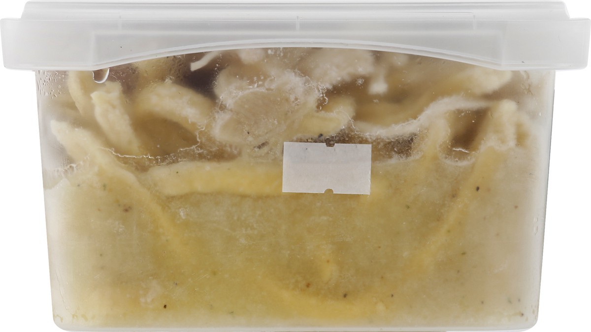 slide 5 of 9, Bessie's Homestyle Chicken n' Noodles 28 oz, 28 oz