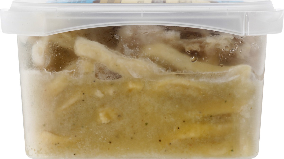 slide 6 of 9, Bessie's Homestyle Chicken n' Noodles 28 oz, 28 oz