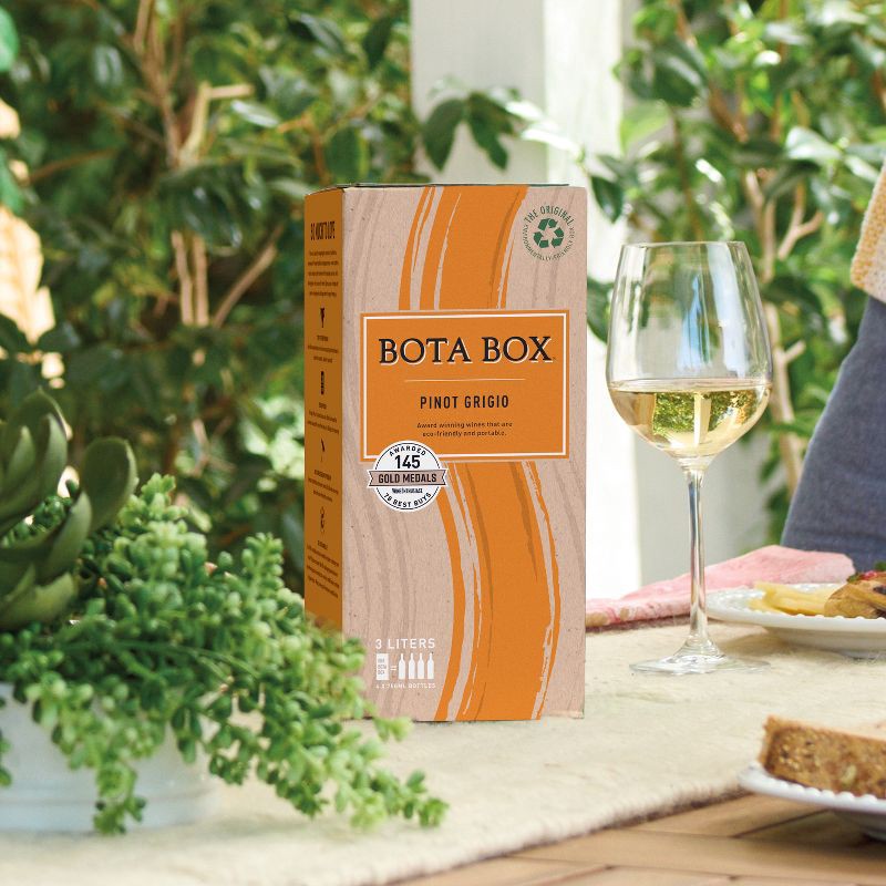 slide 3 of 10, Bota Box Pinot Grigio White Wine - 3L Box, 3 liter