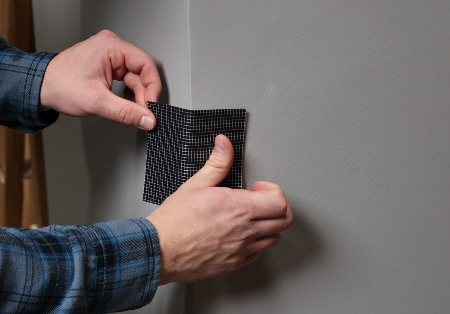 slide 4 of 4, Gorilla Flexible 4in Wall Repair Patch, 4 in