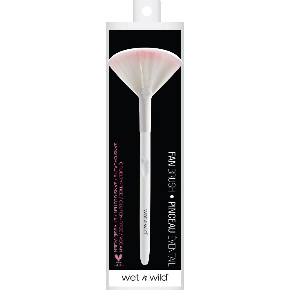 slide 2 of 3, wet n wild Fan Brush, 1 ct