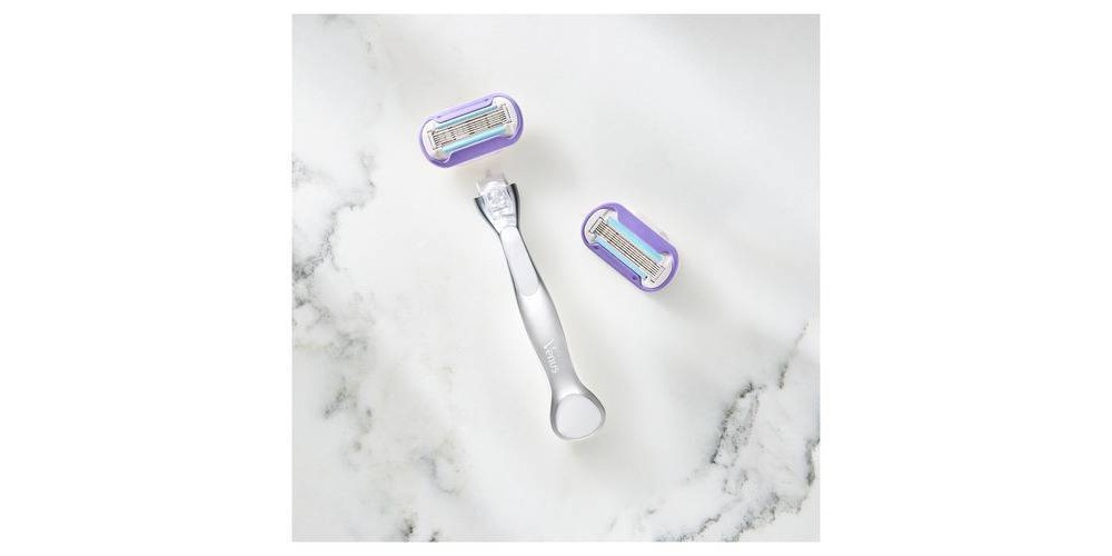 slide 2 of 7, Venus Deluxe Smooth Platinum Women's Metal Handle Razor + 2 Razor Blade Refills, 1 ct