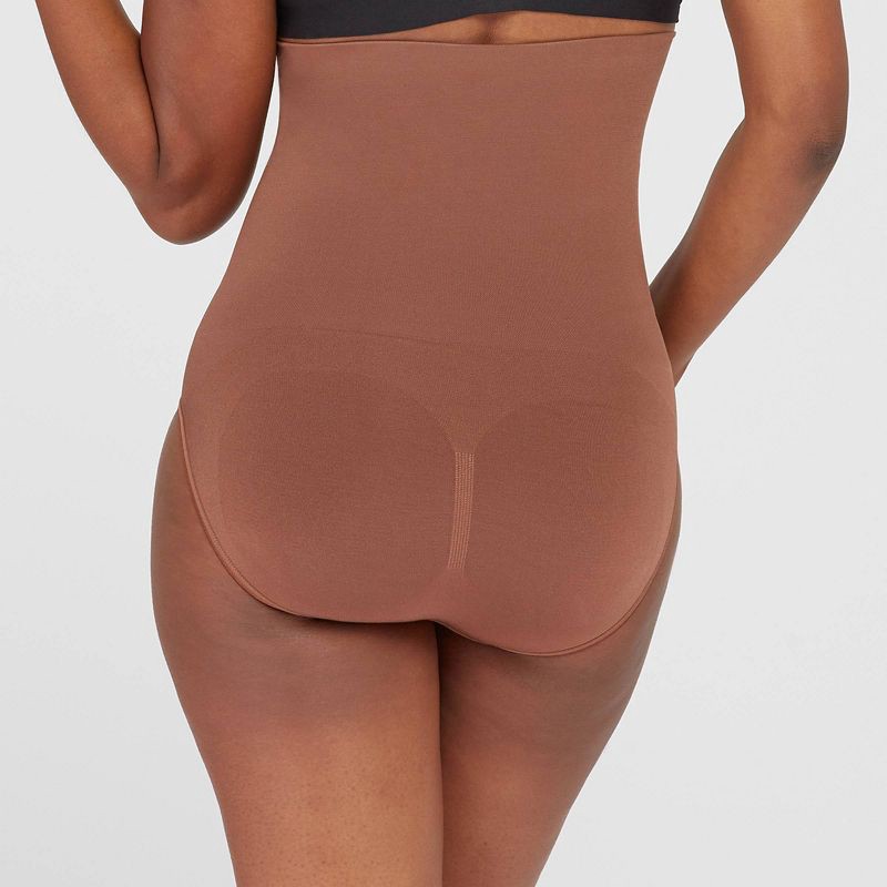 ASSETS by SPANX Women's Remarkable Results High-Waist Control Briefs -  Chestnut Brown L 1 ct