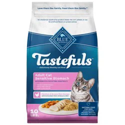 Blue Buffalo Tastefuls Sensitive Stomach Natural Adult Dry Cat Food with Chicken - 10lbs