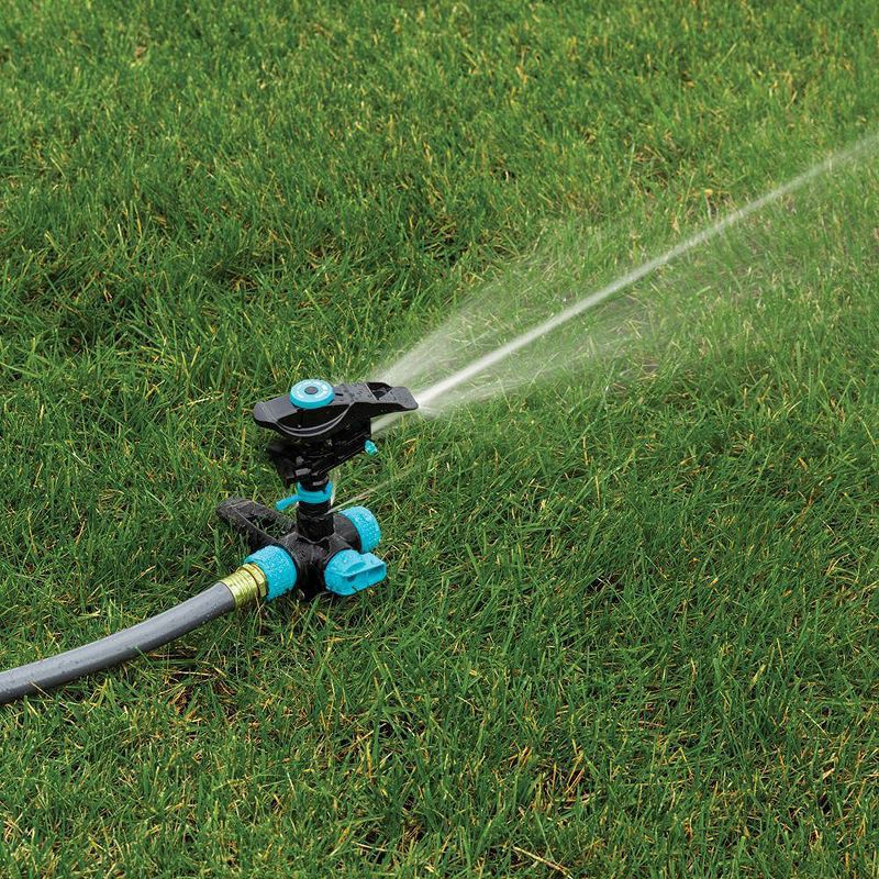 slide 8 of 12, Gilmour Medium Duty Circular Sprinkler with Spike, 1 ct