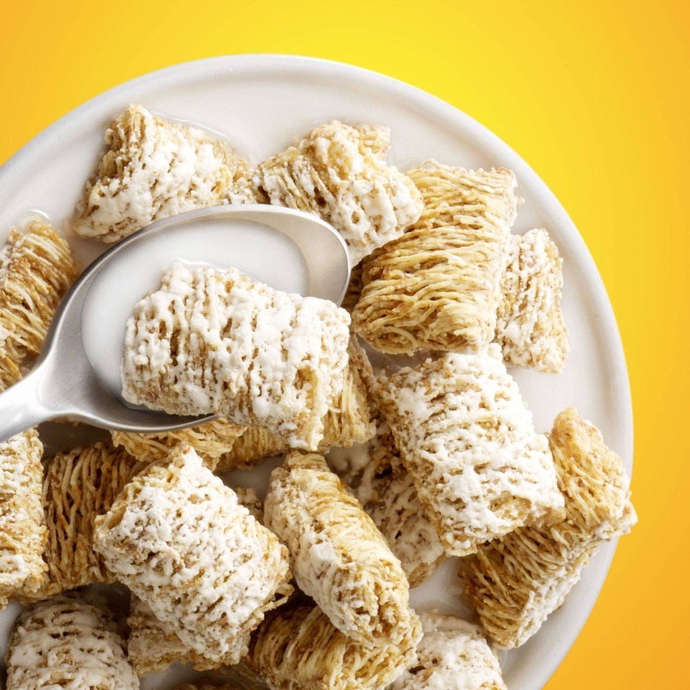 slide 9 of 11, Frosted Mini-Wheats Frosted Mini Wheats Original Breakfast Cereal - Kellogg's, 32 oz