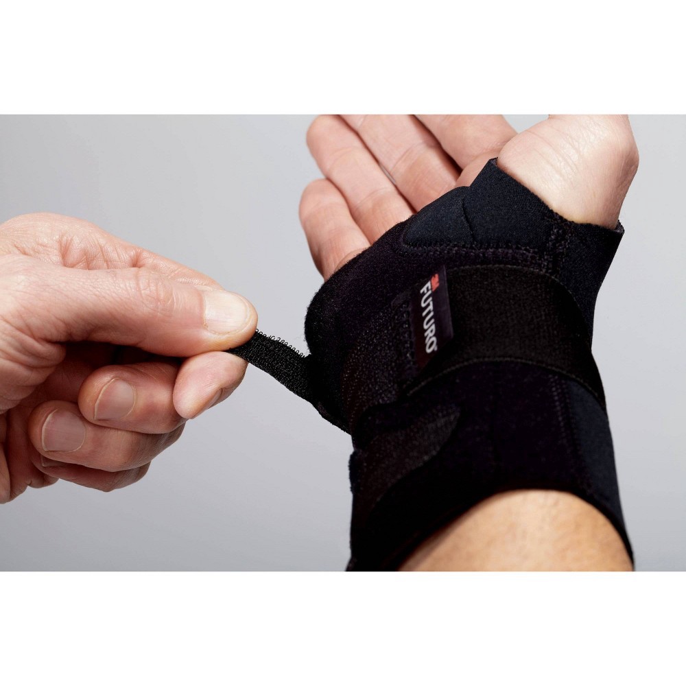 FUTURO Compression Stabilizing Wrist Brace, Right Hand, S/M 1 ct Shipt