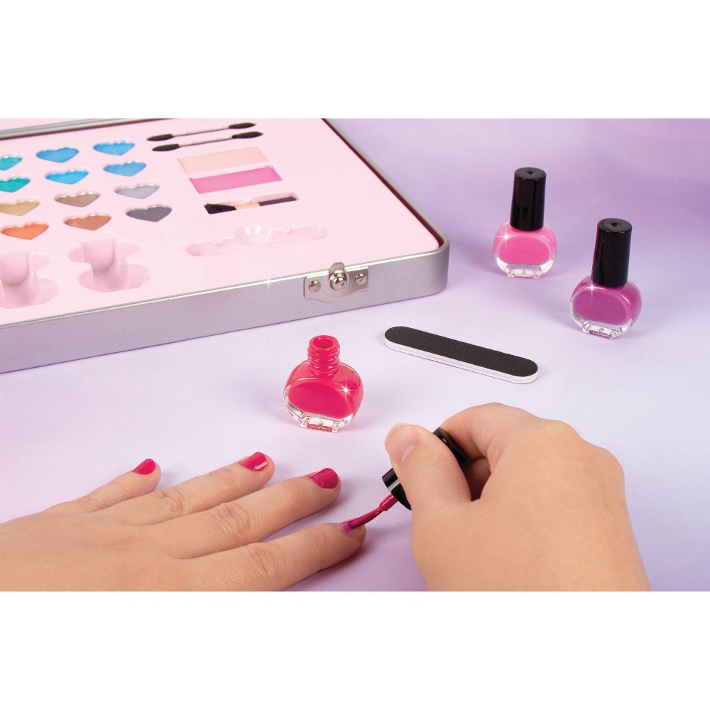 slide 8 of 9, Make It Real Cosmetic Kit, 1 ct