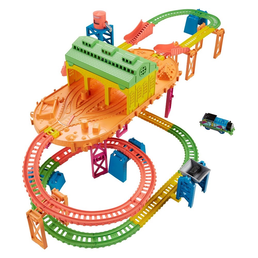 slide 3 of 10, Fisher-Price Thomas & Friends TrackMaster Hyper Glow Station, 1 ct