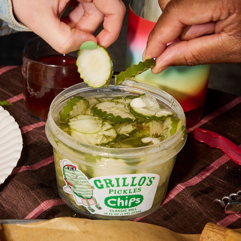 slide 7 of 9, Grillo's Pickles Classic Dill Pickle Chips - 16 fl oz, 16 fl oz