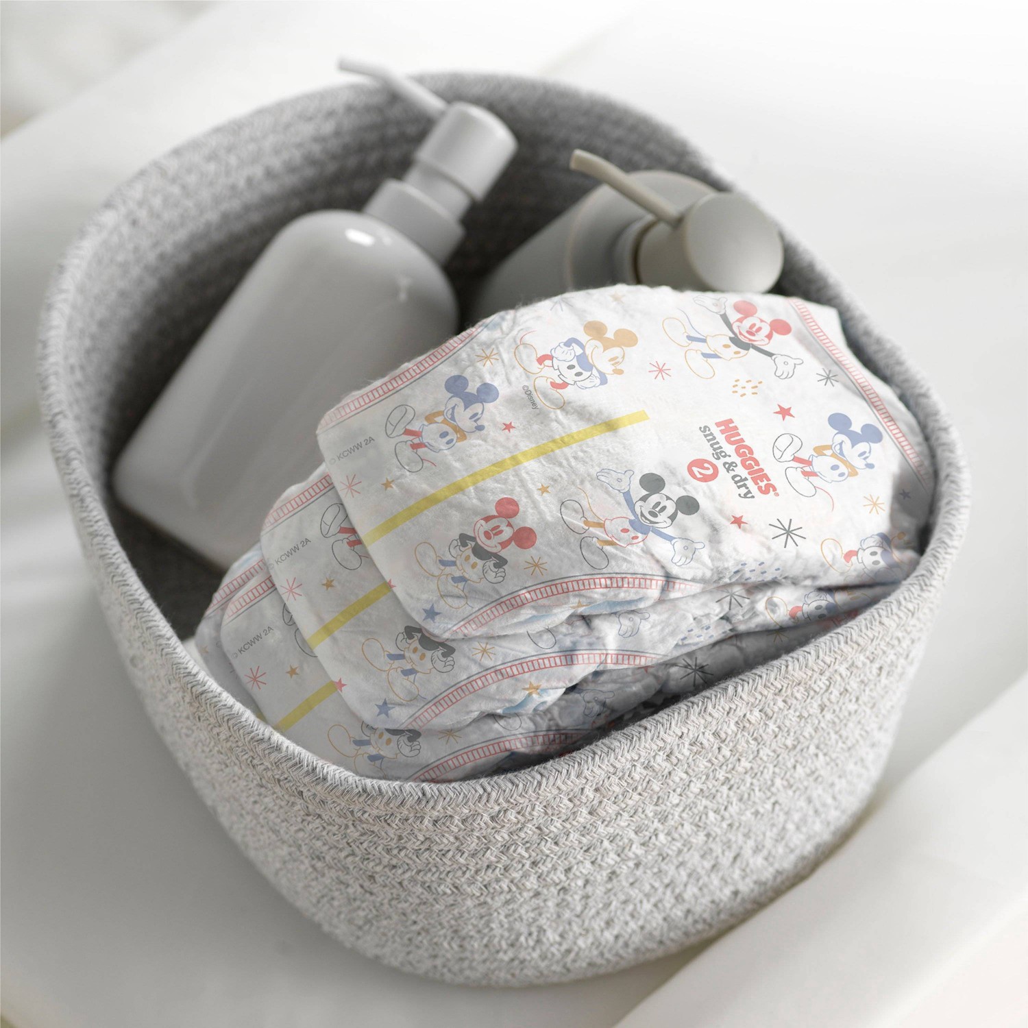 slide 8 of 15, Huggies Snug & Dry Baby Disposable Diapers Huge Pack - Size 6 - 104ct, 104 ct