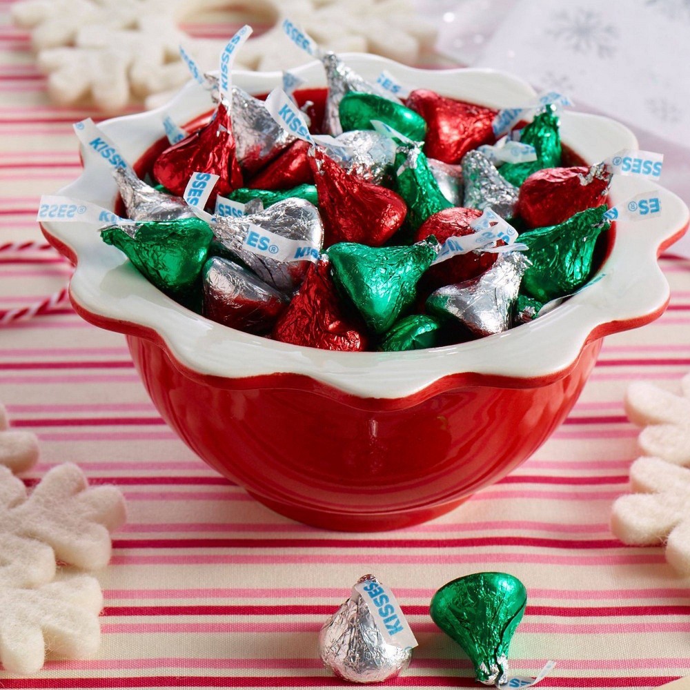 slide 4 of 4, Hershey's Holiday Milk Chocolate Kisses, 36 oz