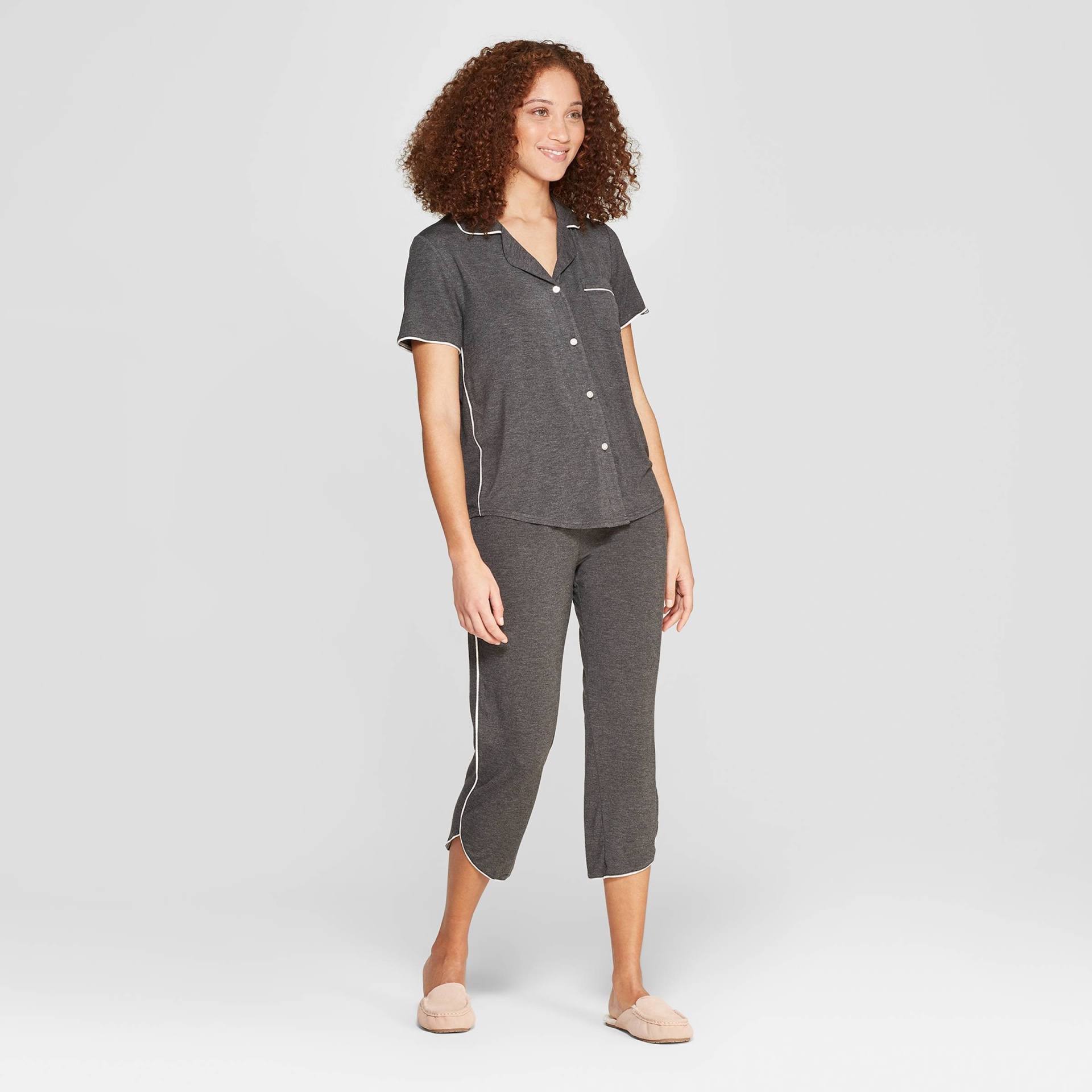 Women's Beautifully Soft Notch Collar Cropped Pajama Set - Stars Above Gray  XXL 1 ct