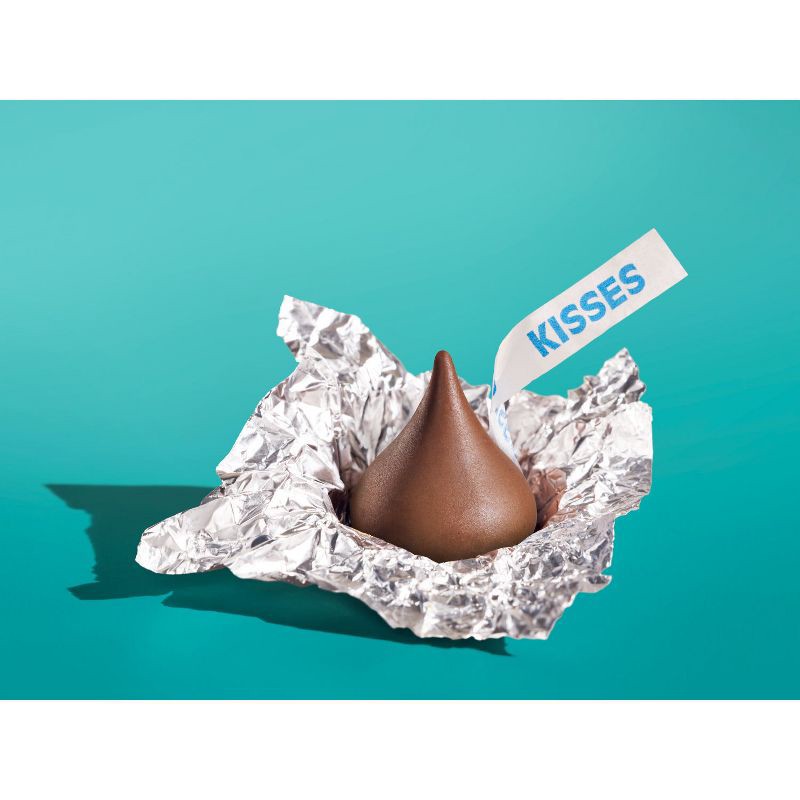 slide 4 of 7, Hershey's Kisses Milk Chocolate Candy - 10.8oz, 10.8 oz