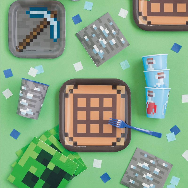 slide 2 of 4, Minecraft 7" 8ct Snack Paper Plates, 8 ct