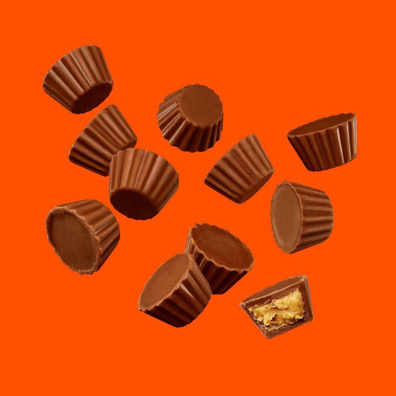 slide 5 of 7, Reese's Candy Minis Peanut Butter Cups - 7.6oz, 7.6 oz