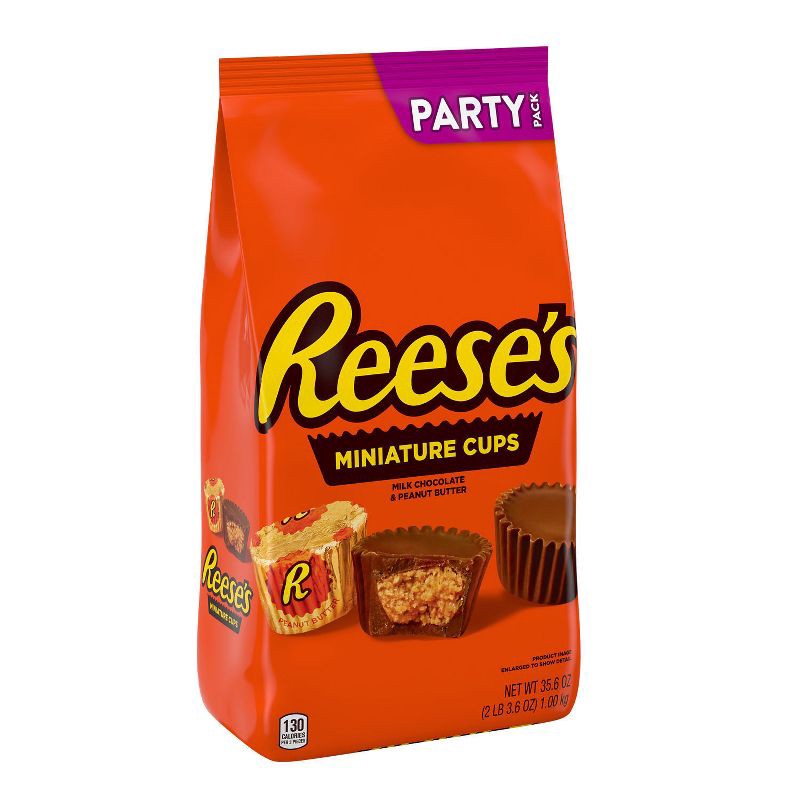 slide 2 of 7, Reese's Miniatures Milk Chocolate Peanut Butter Cups Candy - 35.6oz, 35.6 oz