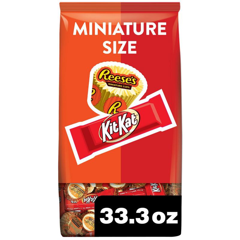 slide 1 of 7, HERSHEY's Reese's and Kit Kat Miniatures Milk Chocolate Assortment Candy Variety Pack - 33.36oz, 33.36 oz