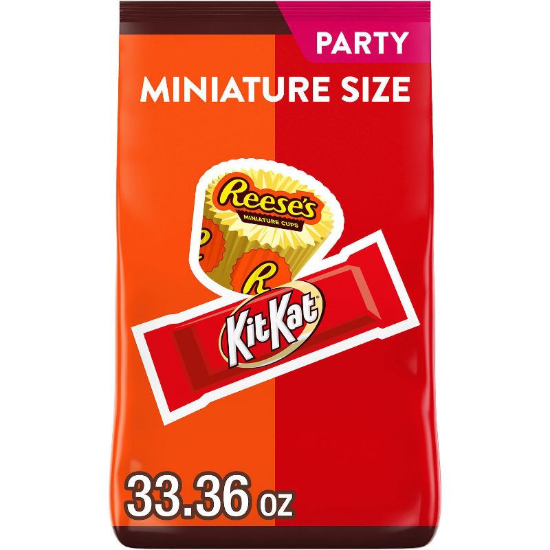 slide 1 of 1, HERSHEY's Reese's and Kit Kat Miniatures Milk Chocolate Assortment Candy Variety Pack - 33.36oz, 33.36 oz