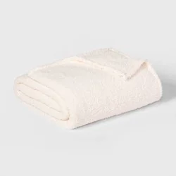 Twin/Twin XL Faux Shearling Bed Blanket White - Room Essentials™: Plush, Midweight, Machine Washable, 300 Thread Count