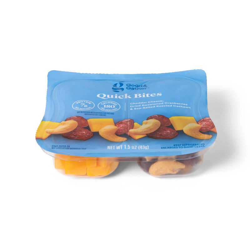 slide 2 of 4, Quick Bites Cheddar Cheese, Dried Sweetened Cranberries & Sea-Salted Roasted Cashews - 4.5oz/3ct - Good & Gather™, 3 ct; 4.5 oz