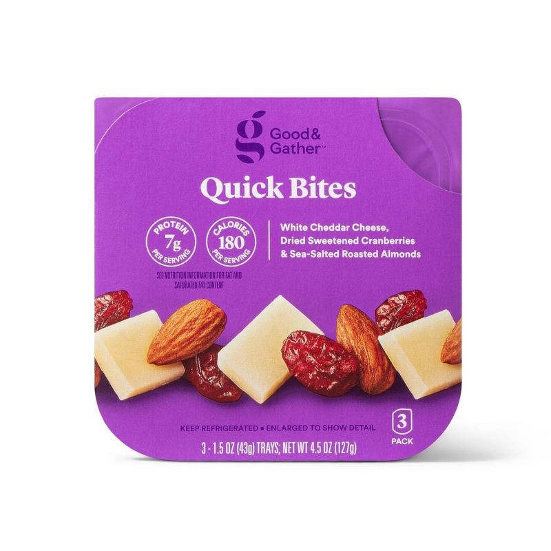 slide 1 of 4, Quick Bites White Cheddar Cheese, Dried Sweetened Cranberries & Sea-Salted Roasted Almonds - 4.5oz/3ct - Good & Gather™, 3 ct; 4.5 oz