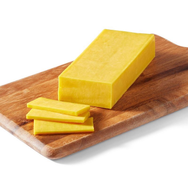 slide 3 of 3, Sharp Cheddar Cheese - 8oz - Good & Gather™, 8 oz