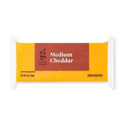 Medium Cheddar Cheese - 8oz - Good & Gather™