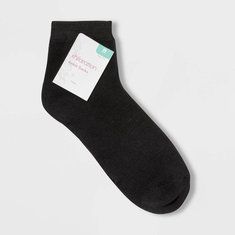 slide 2 of 2, Women's Ankle Socks - Black 4-10: Recycled Polyester, Spandex, Midweight Knit, Tagless, Machine Wash, Tumble Dry, 1 ct