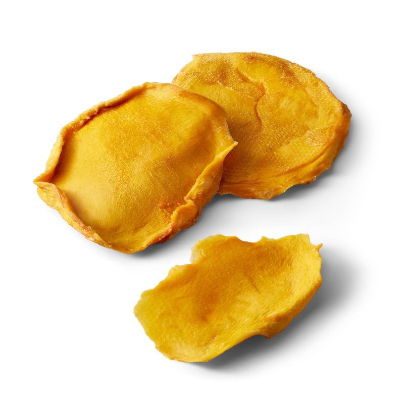 slide 4 of 4, Organic Dried Unsweetened Mango Snacks - 4oz - Good & Gather™, 4 oz