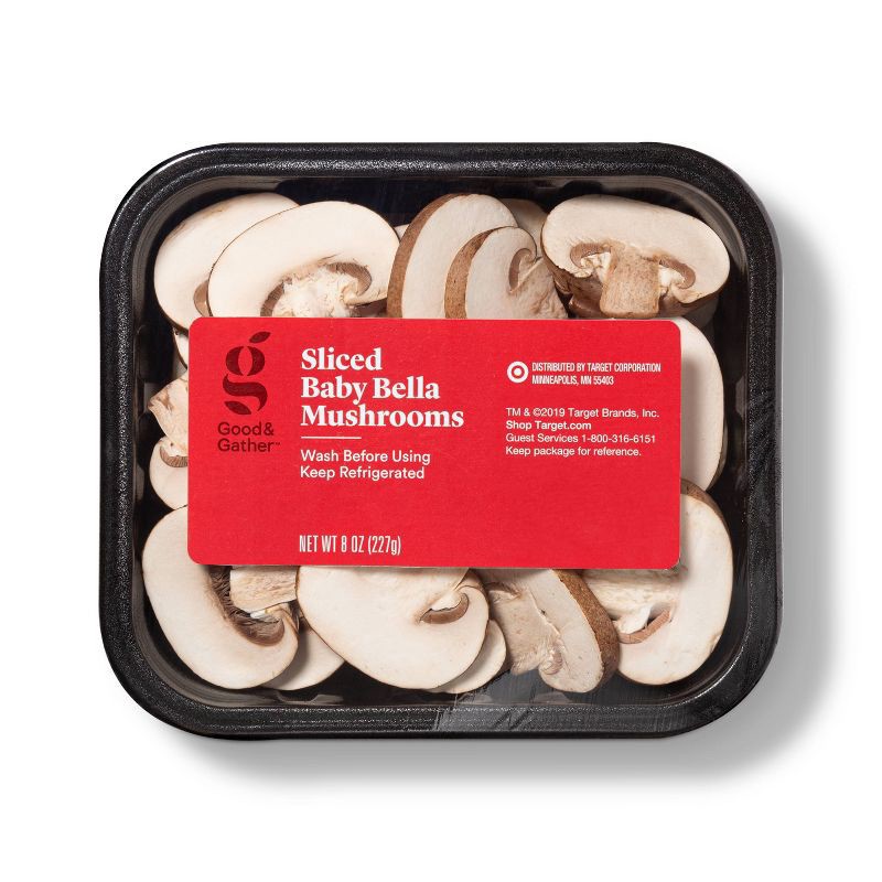 slide 1 of 4, Sliced Baby Bella Mushrooms - 8oz - Good & Gather™, 8 oz