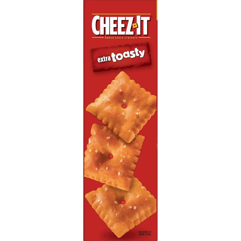 slide 3 of 11, Cheez-It Extra Toasty Family Size Cheese Crackers - 21oz, 21 oz