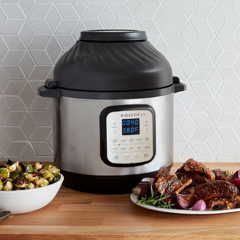 Instant Pot 8 qt 11-in-1 Air Fryer Duo Crisp + Electric Pressure Cooker ...