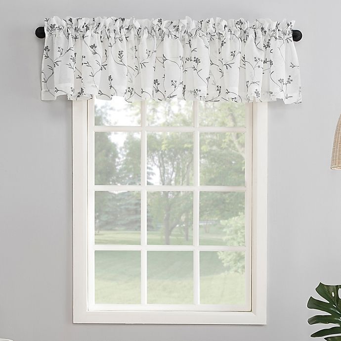 slide 1 of 5, No. 918 No.918 Delia 17-InchCurtain Valance - White, 1 ct