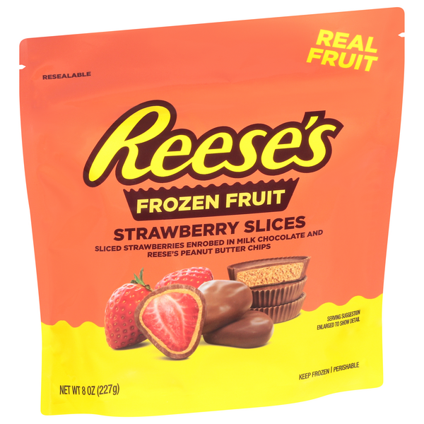 slide 1 of 1, Reese's Strawberry Slices in Peanut Butter and Milk Chocolate, 8 oz