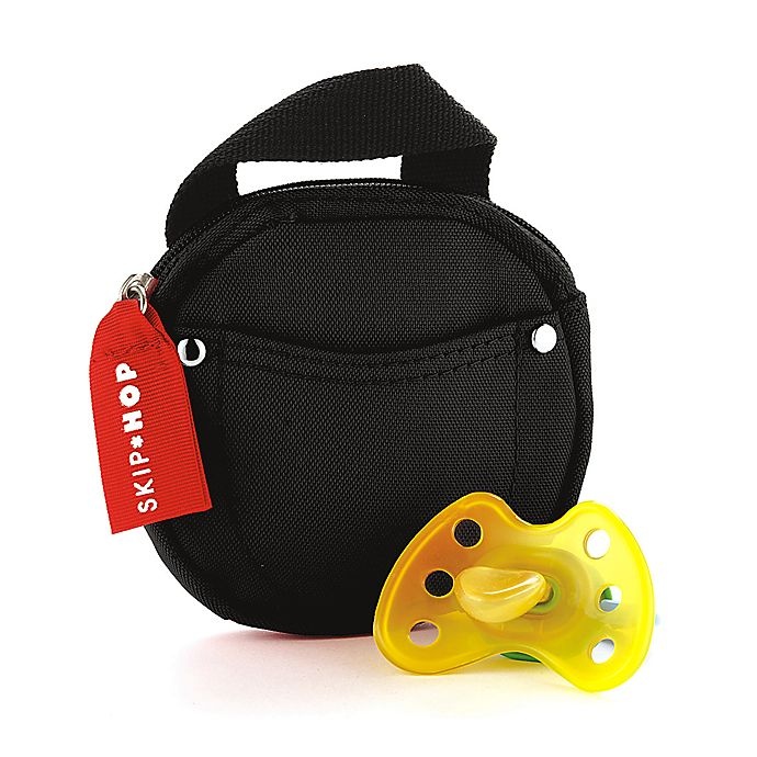 slide 1 of 1, Skip Hop SKIP*HOP Pacifier Pocket - Black, 1 ct