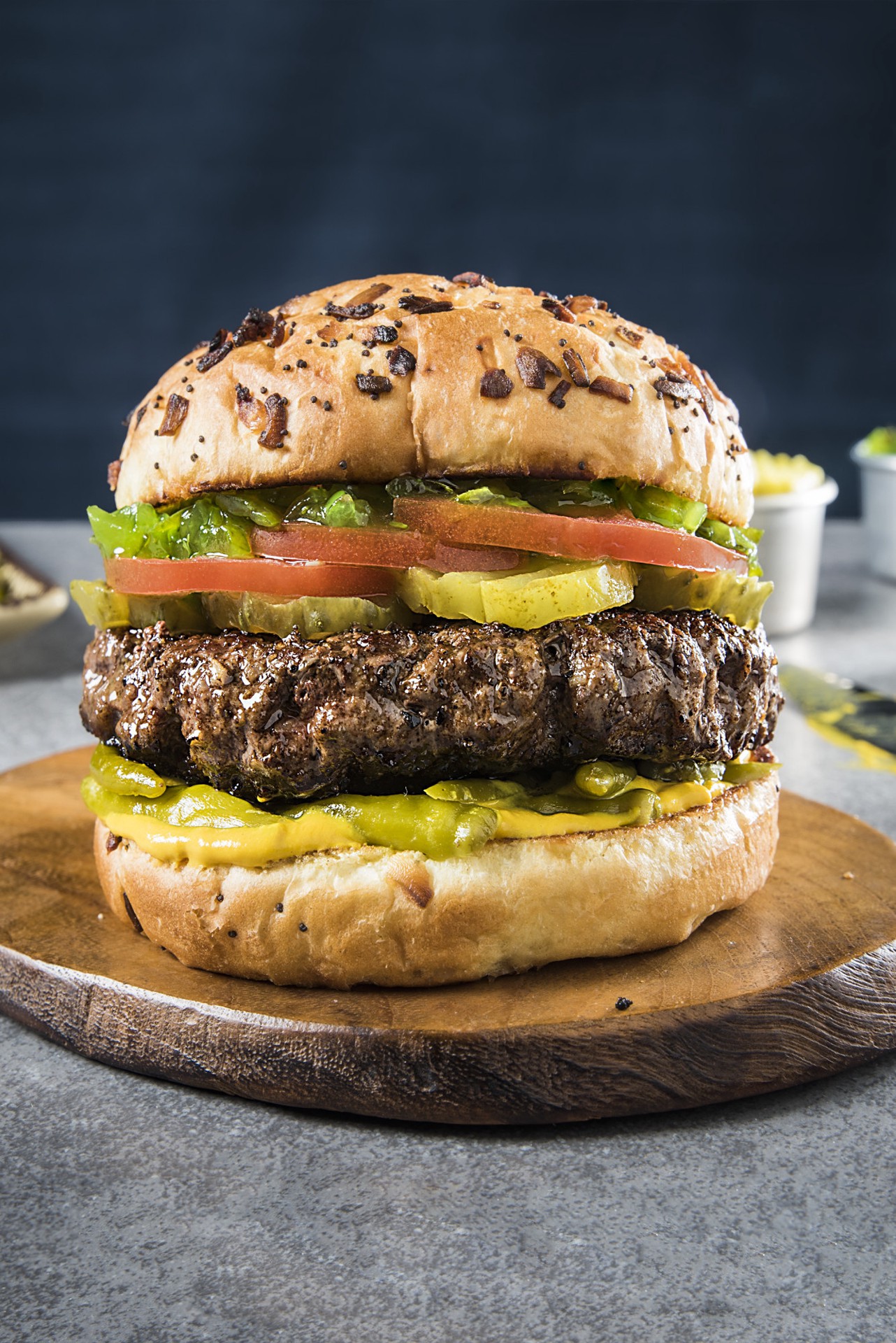 slide 2 of 3, Silver T Beef Chuck Patties, 5.3 oz. - 6 Count, 2 lb