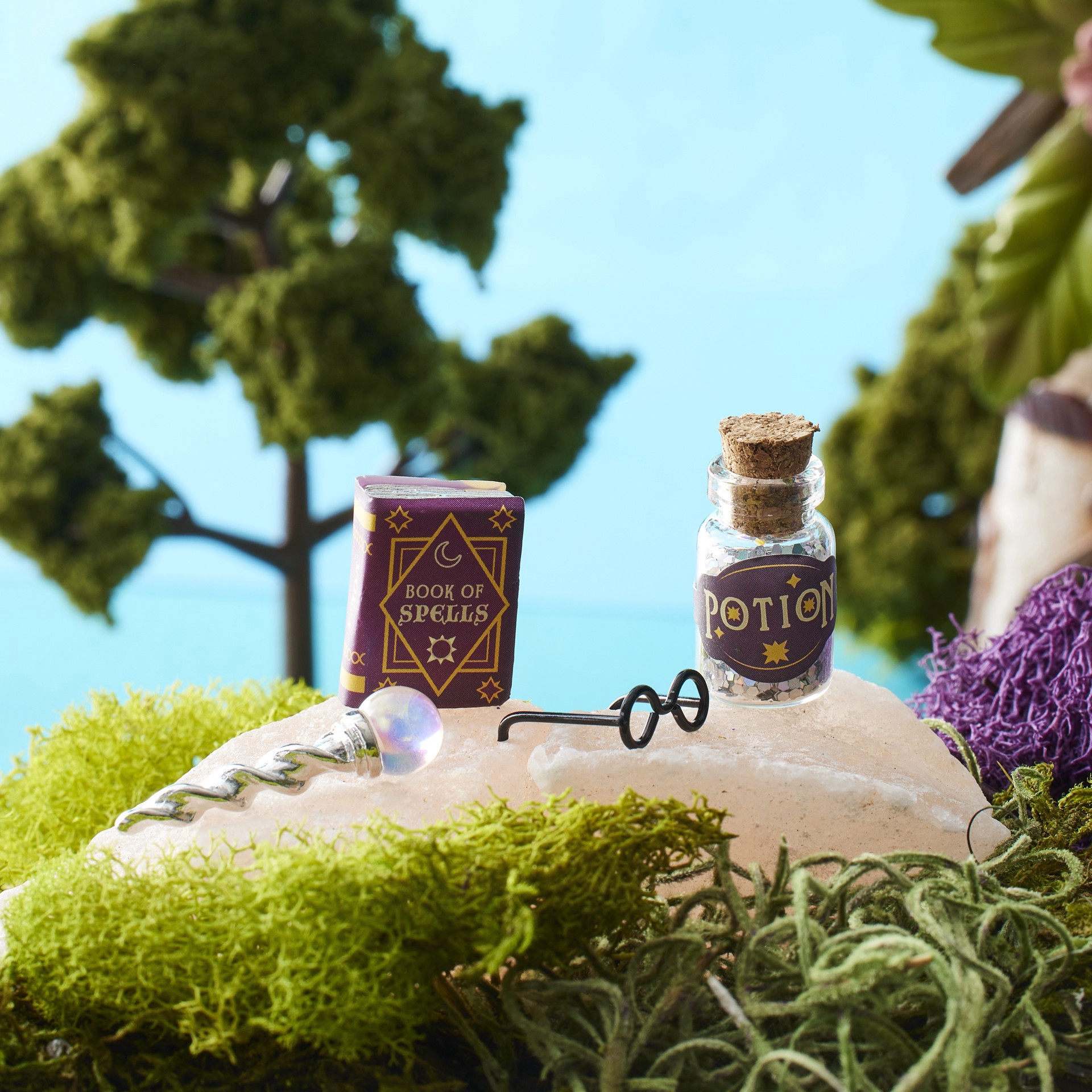 slide 4 of 10, Mini Wizardry Set By Make Market, 0.851 in x 0.638 in x 0.357 in