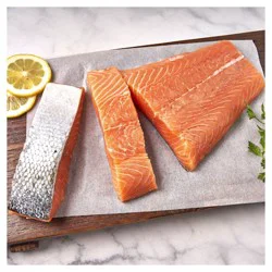 Giant Eagle Salmon, Farm Raised, Fillet, Canada